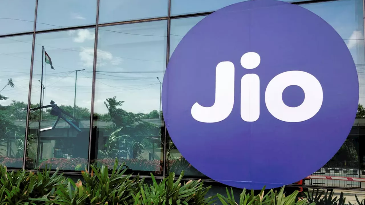 Jio यूजर्स को झटका, सभी रिचार्ज हुए महंगे, इन दिन से देने पड़ेंगे ज्यादा पैसे