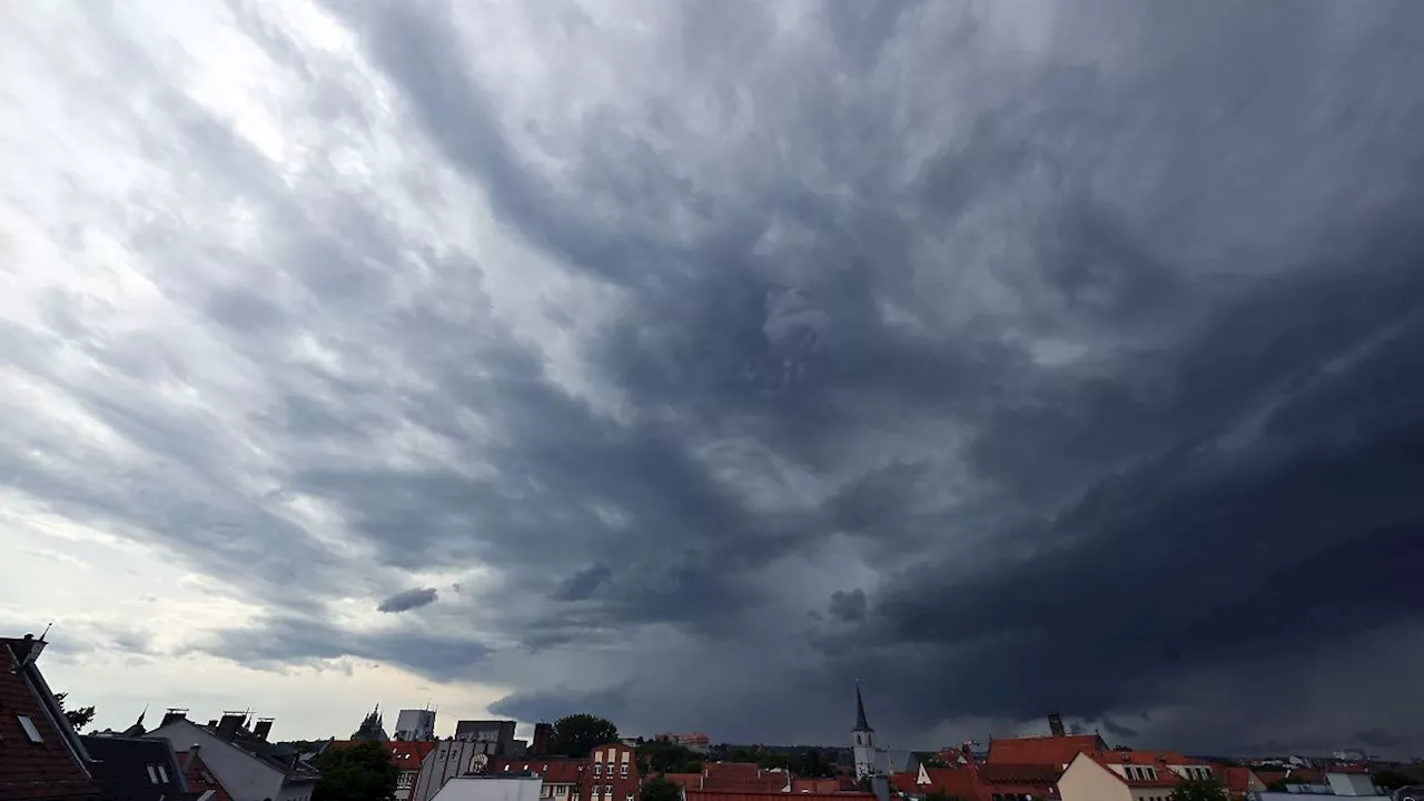 Thüringen: Wetter in Thüringen: Schafskälte, Hitze und Hagelkörner