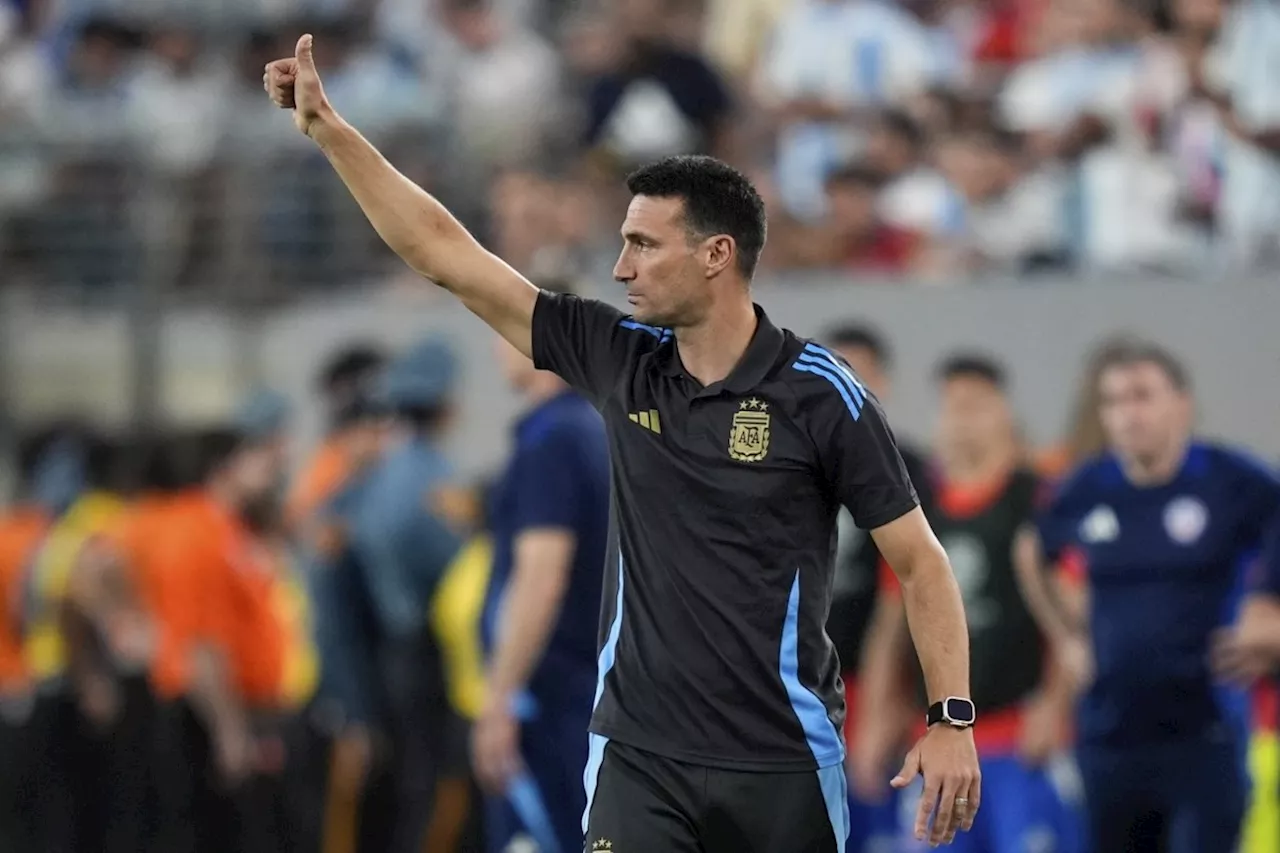 Argentina coach Scaloni suspended from Copa America match vs. Peru for being repeatedly late