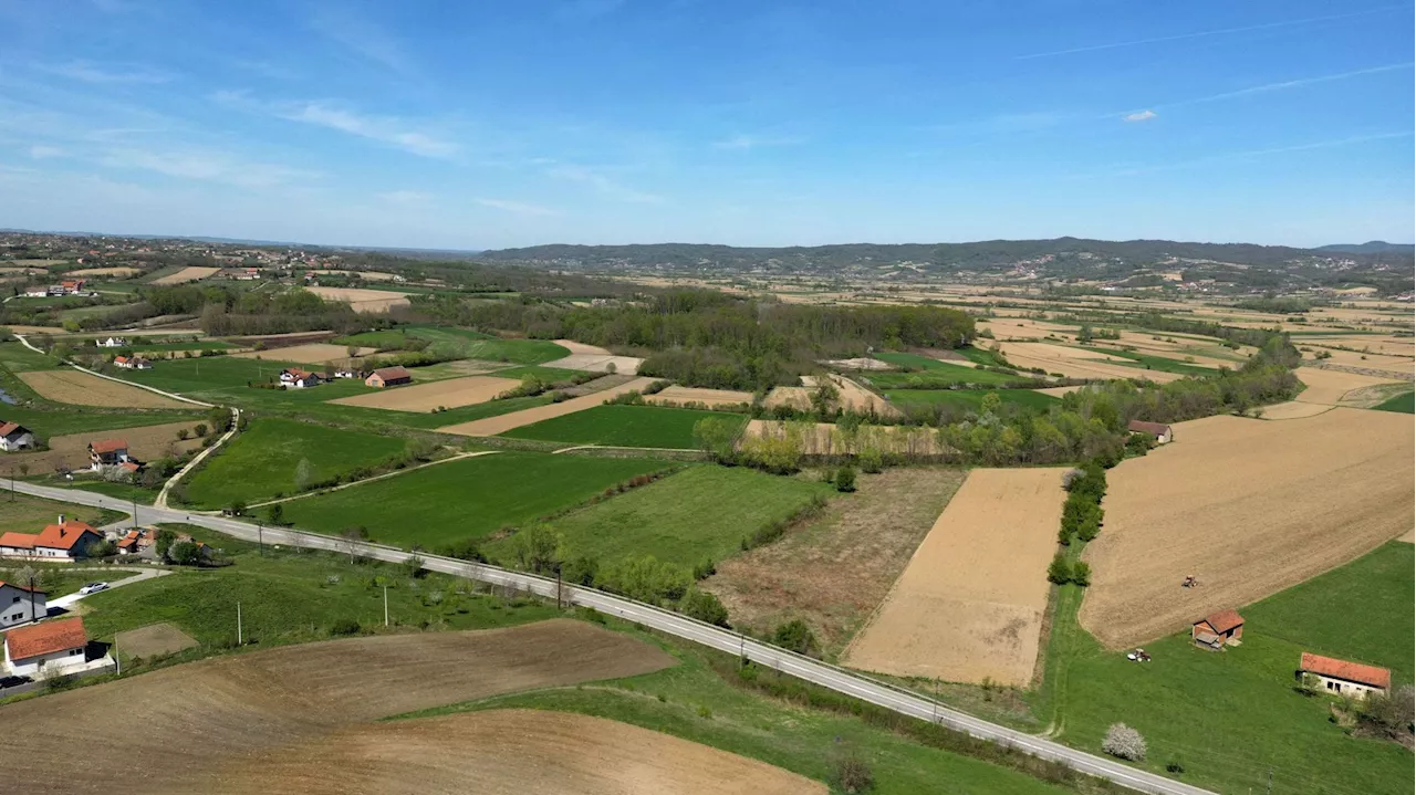 Serbie : plus d’un millier de manifestants contre l’ouverture d’une mine de lithium