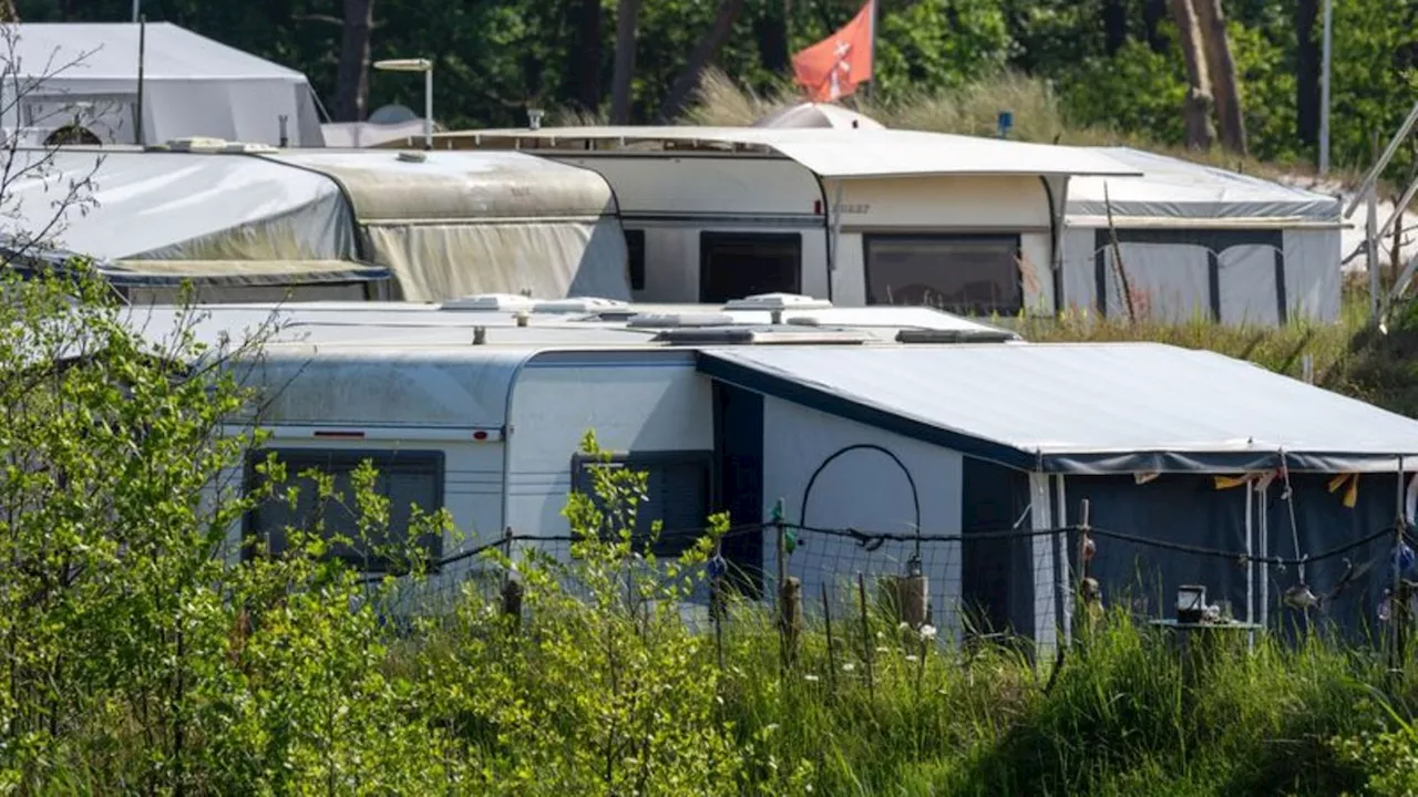 Prozess: Gericht setzt Verfahren im Streit um Dünen-Campingplatz aus