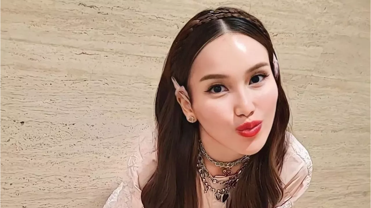 Diduga Batal Nikah dengan Lettu Fardana, Busana Ayu Ting Ting Kembali Terbuka Kayak Setelan Awal