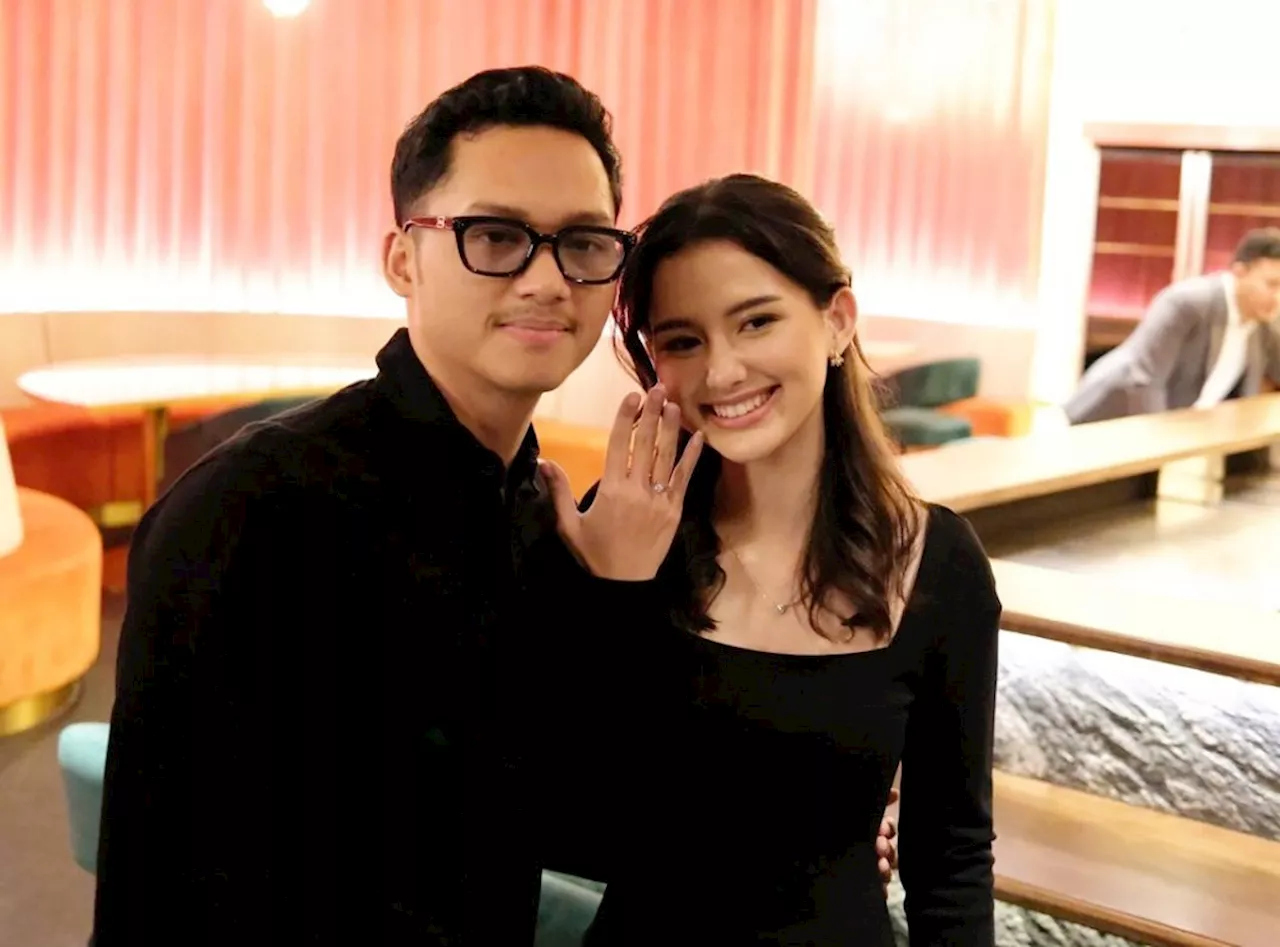 Azriel Hermansyah Lamar Sarah Menzel di Hadapan Keluarga Besar