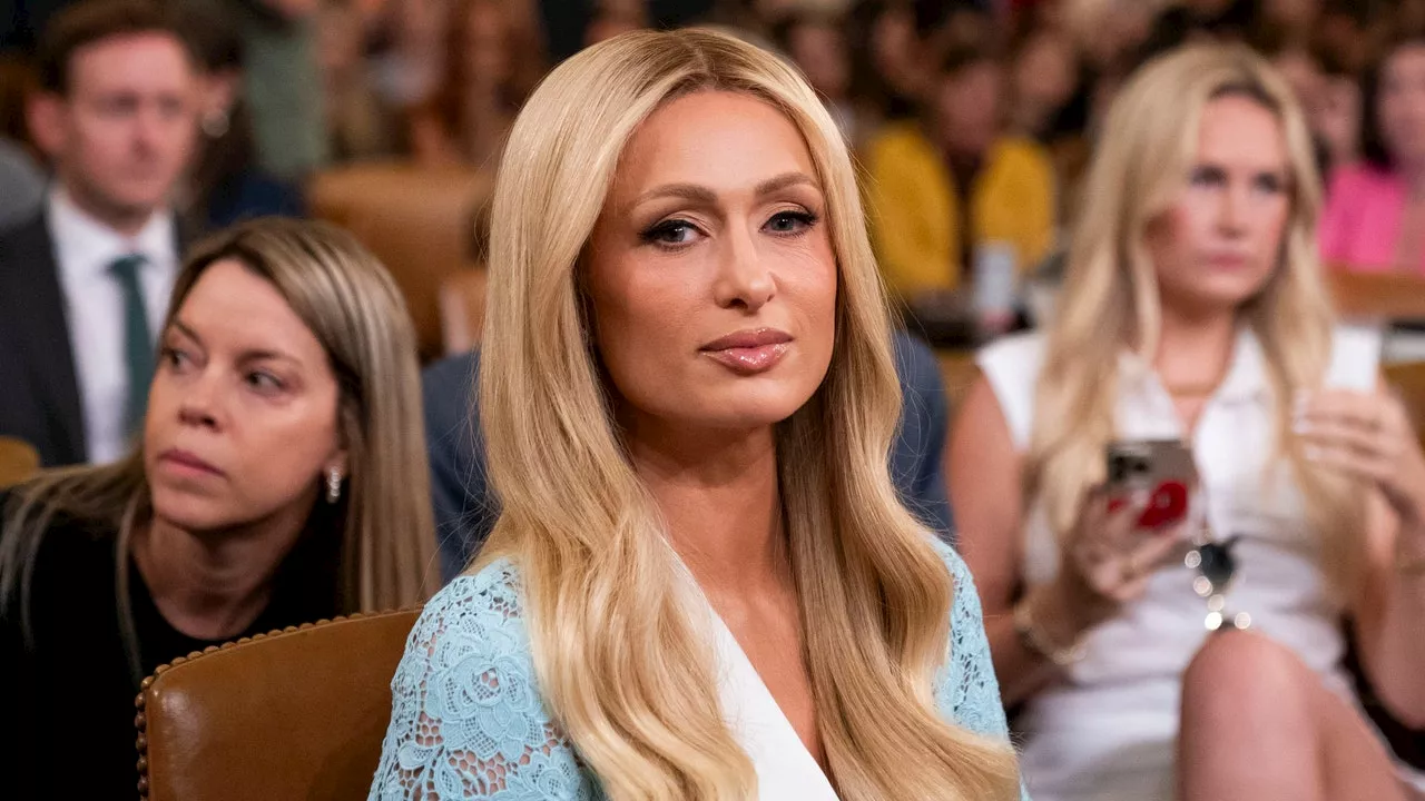 Paris Hilton témoigne au Congrès des violences dont elle a été victime pendant sa jeunesse