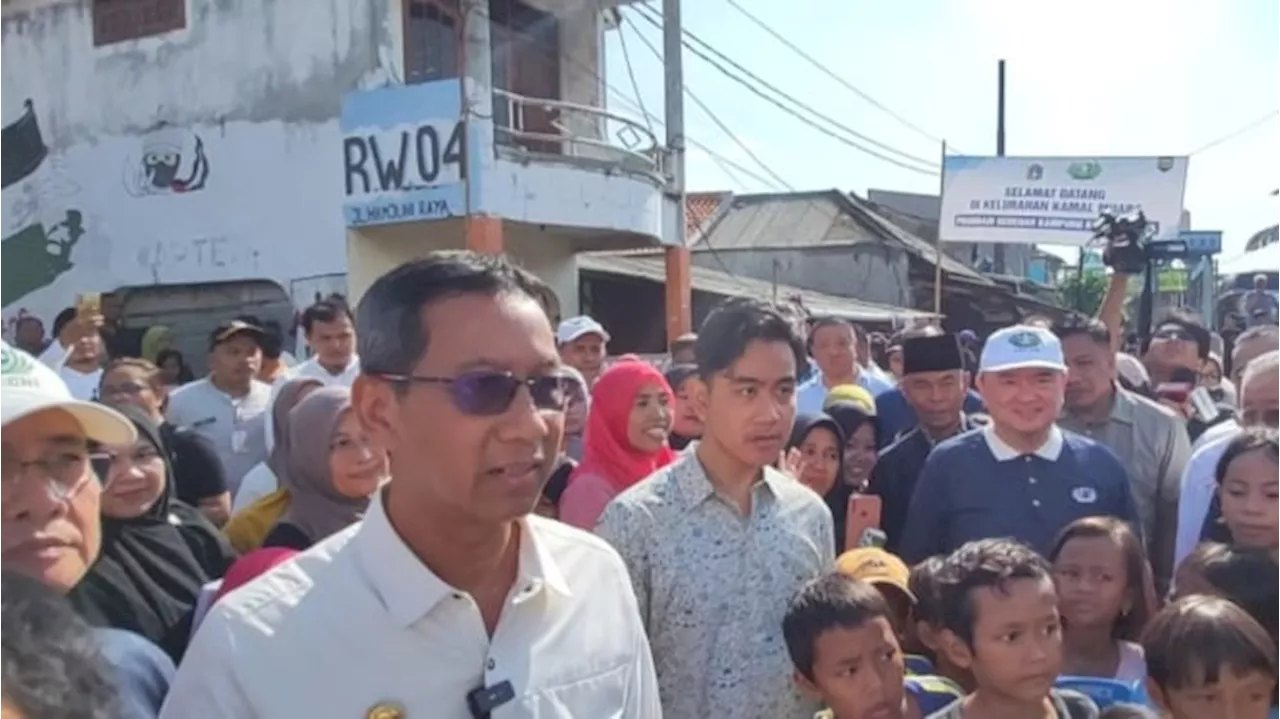 Gibran Rakabuming Raka Ikut Heru Budi Tinjau Proyek Banjir Semongol di Jakarta