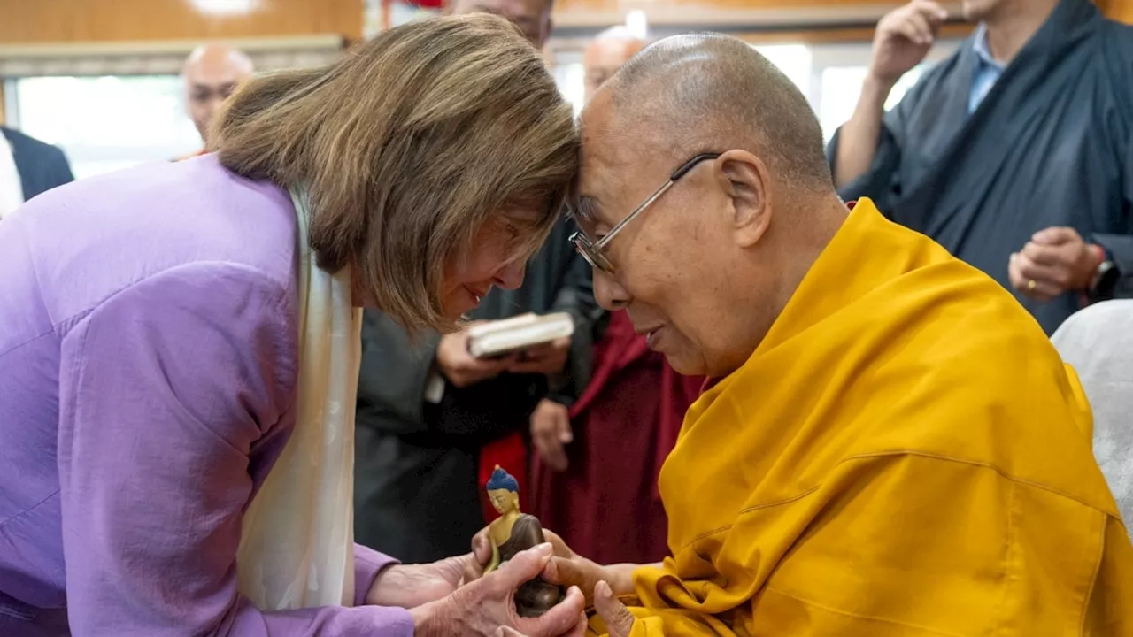 Cek Fakta: China Sangkal Penindasan Agama di Tibet setelah Pejabat AS Kunjungi Dalai Lama