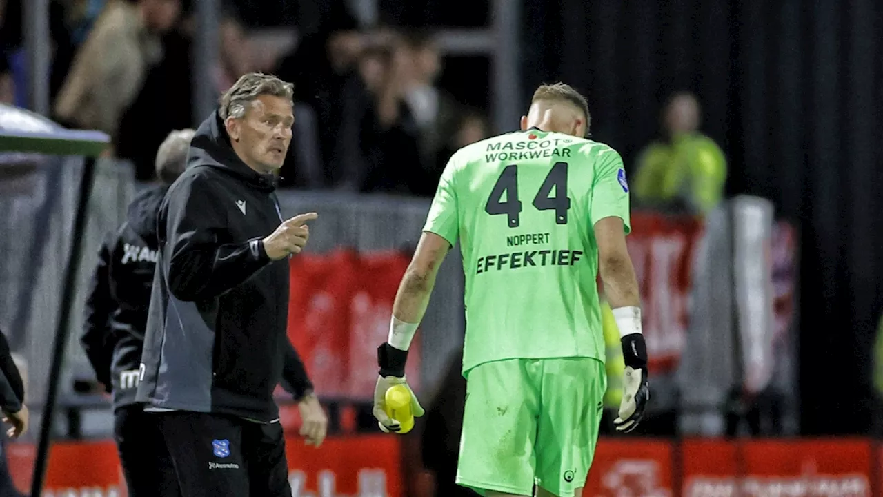 Van Bronckhorst berooft ex-Oranje-maatje Van Persie van belangrijke spil bij sc Heerenveen