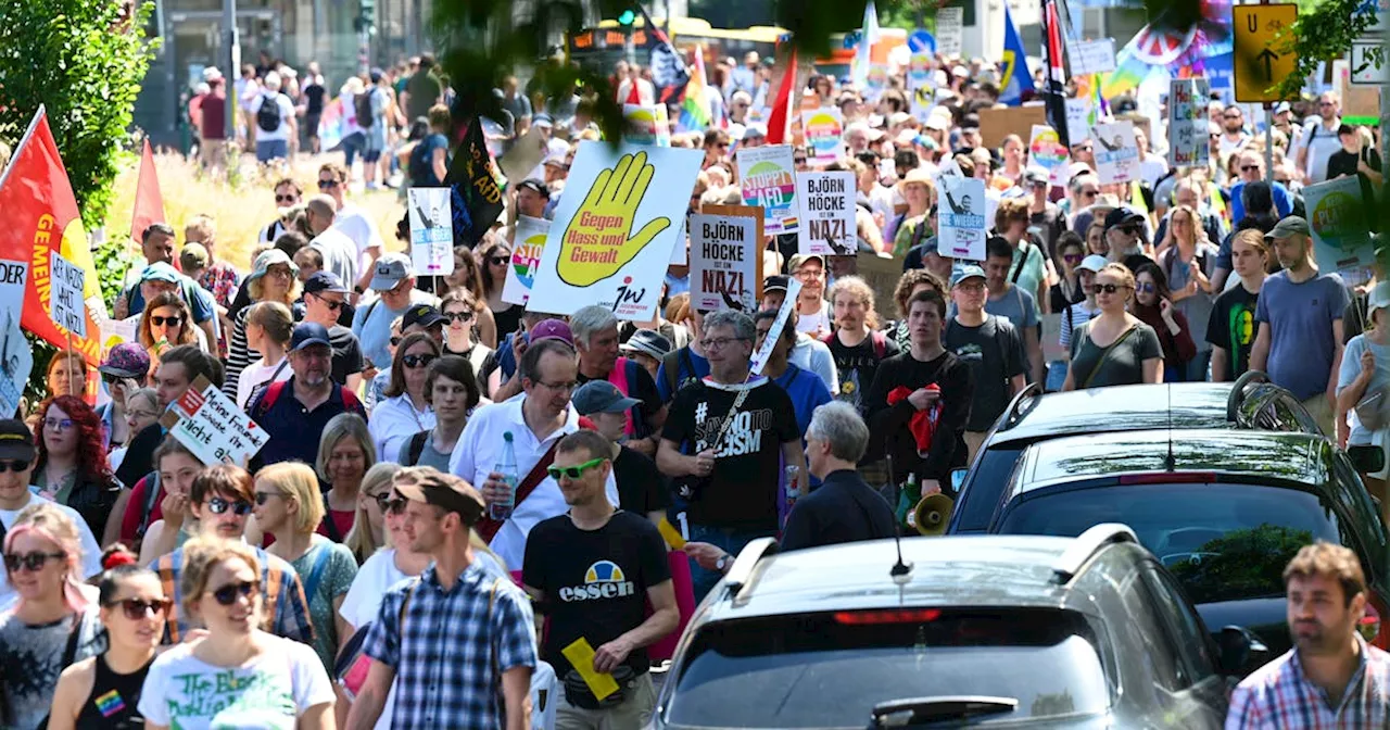 Zehntausende protestieren in Essen gegen die AfD