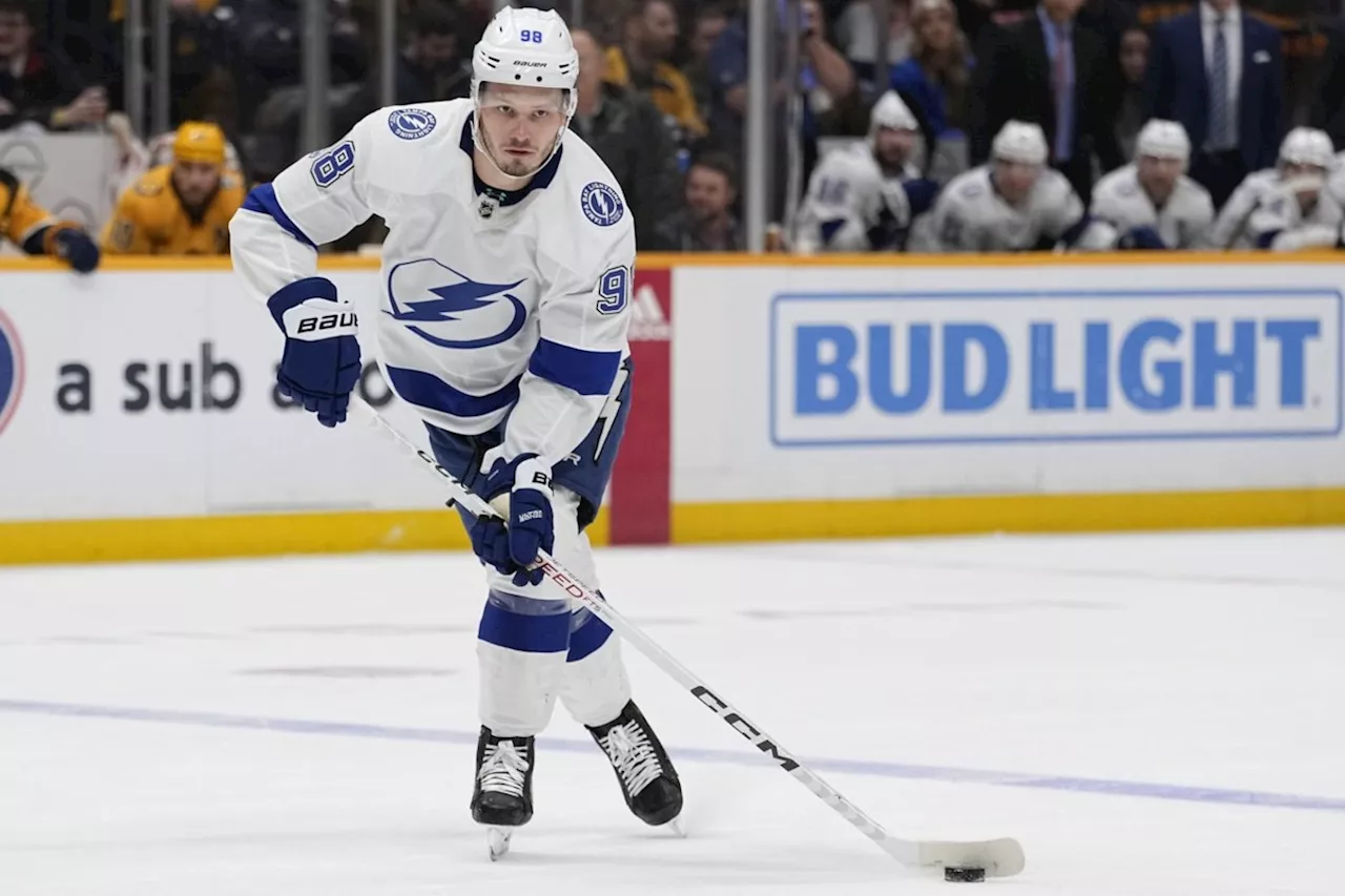 Lightning deal Sergachev, Jeannot; Maple Leafs acquire Tanev's rights at NHL draft