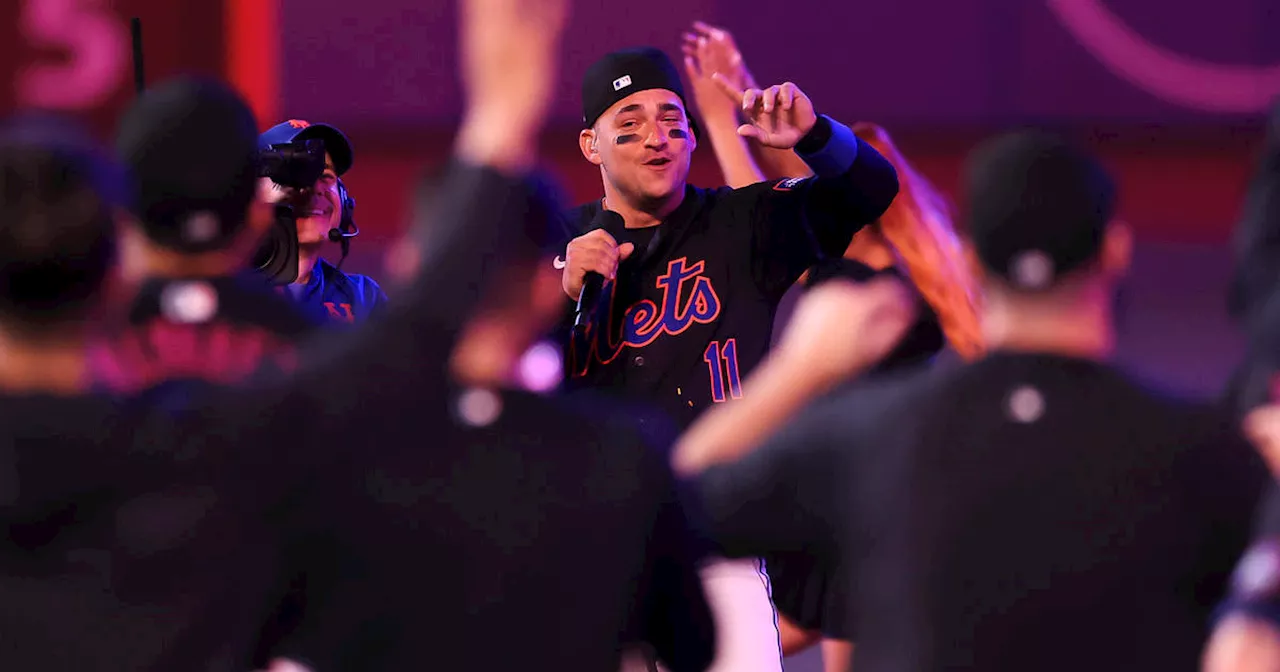 Watch Mets infielder José Iglesias perform 'OMG' on field after game against Astros