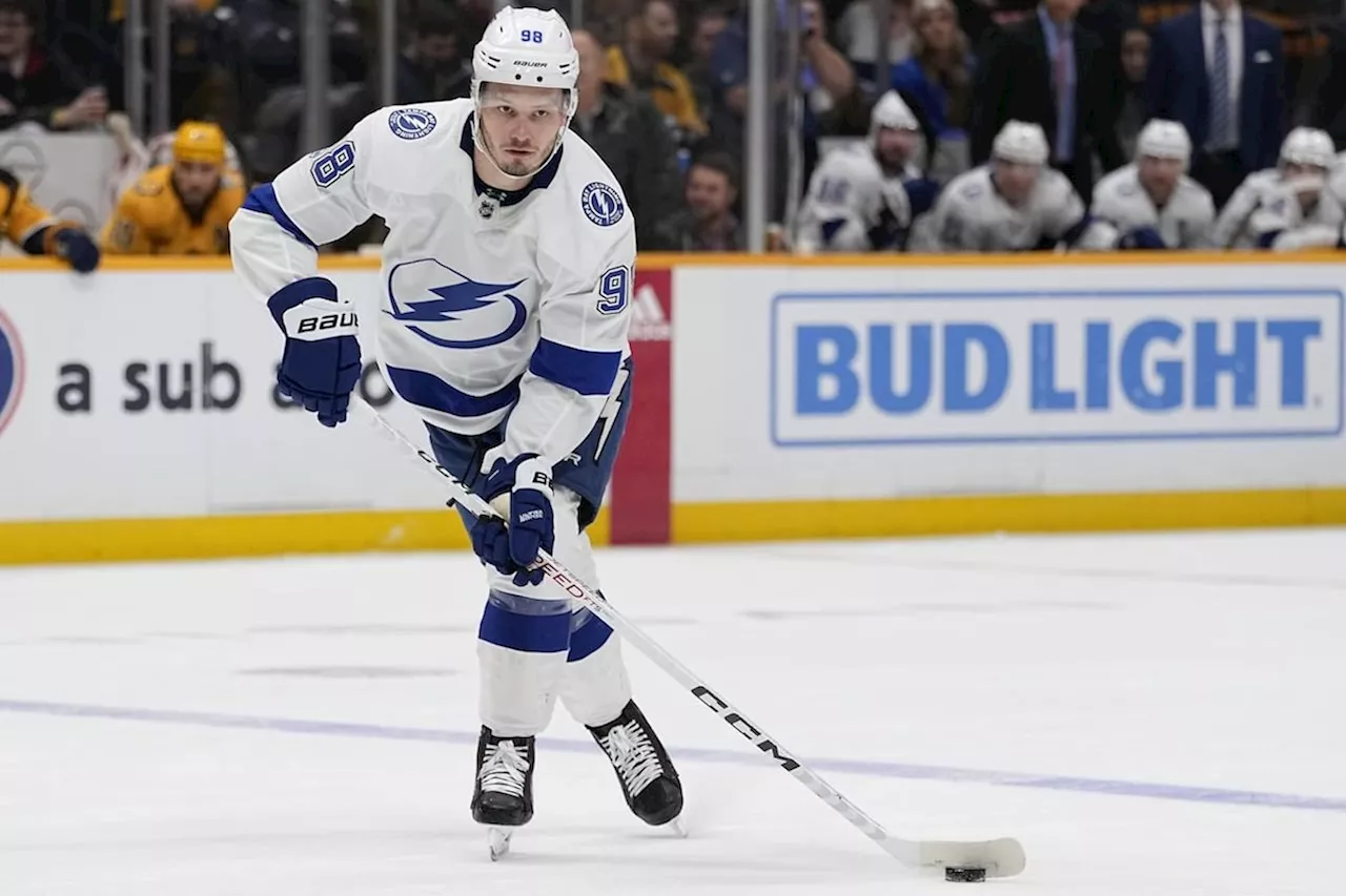 Lightning deal Sergachev, Jeannot; Maple Leafs acquire Tanev's rights at NHL draft