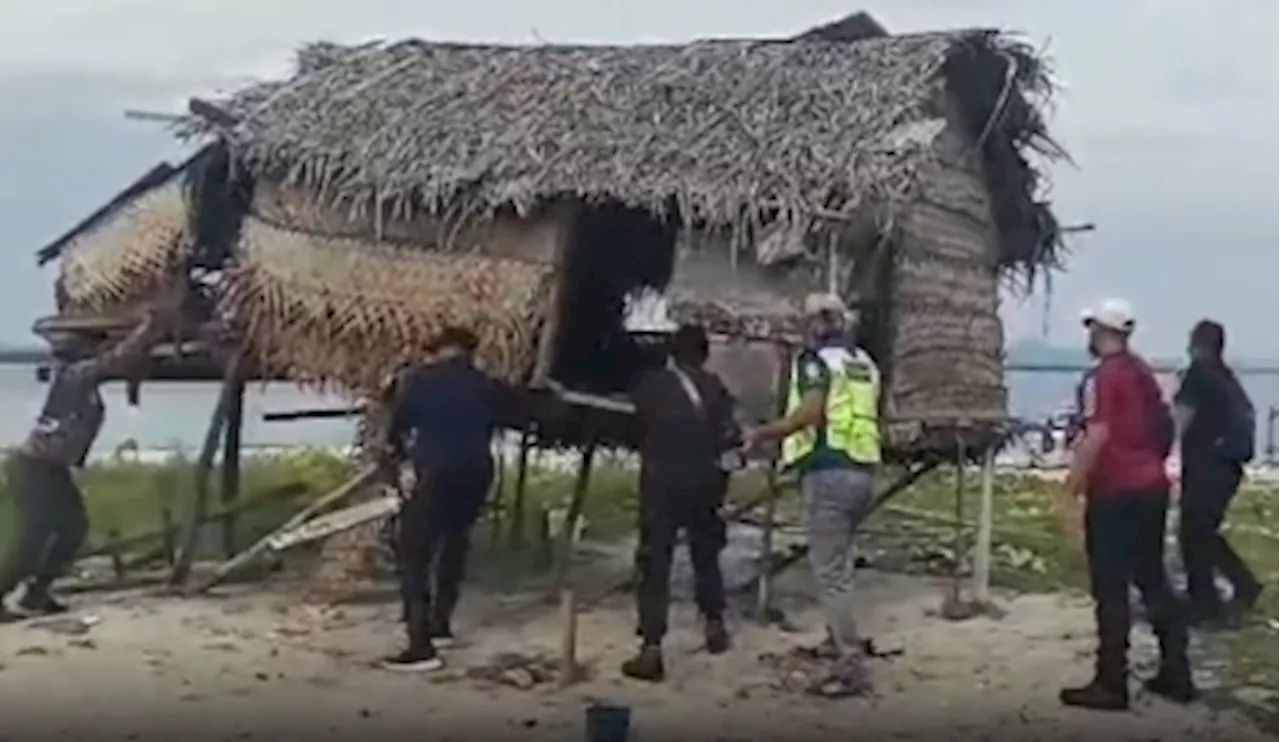 Why is Sabah accused of violating rights in tearing down the houses built by the Bajau Laut in Semporna? One NGO explains (VIDEO)