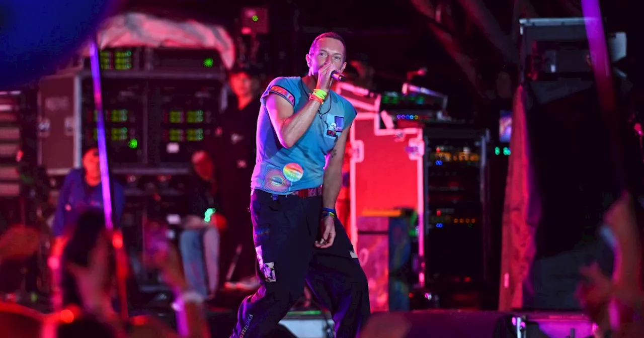 Glastonbury viewers baffled by Coldplay's Chris Martin's new accent amid blunder