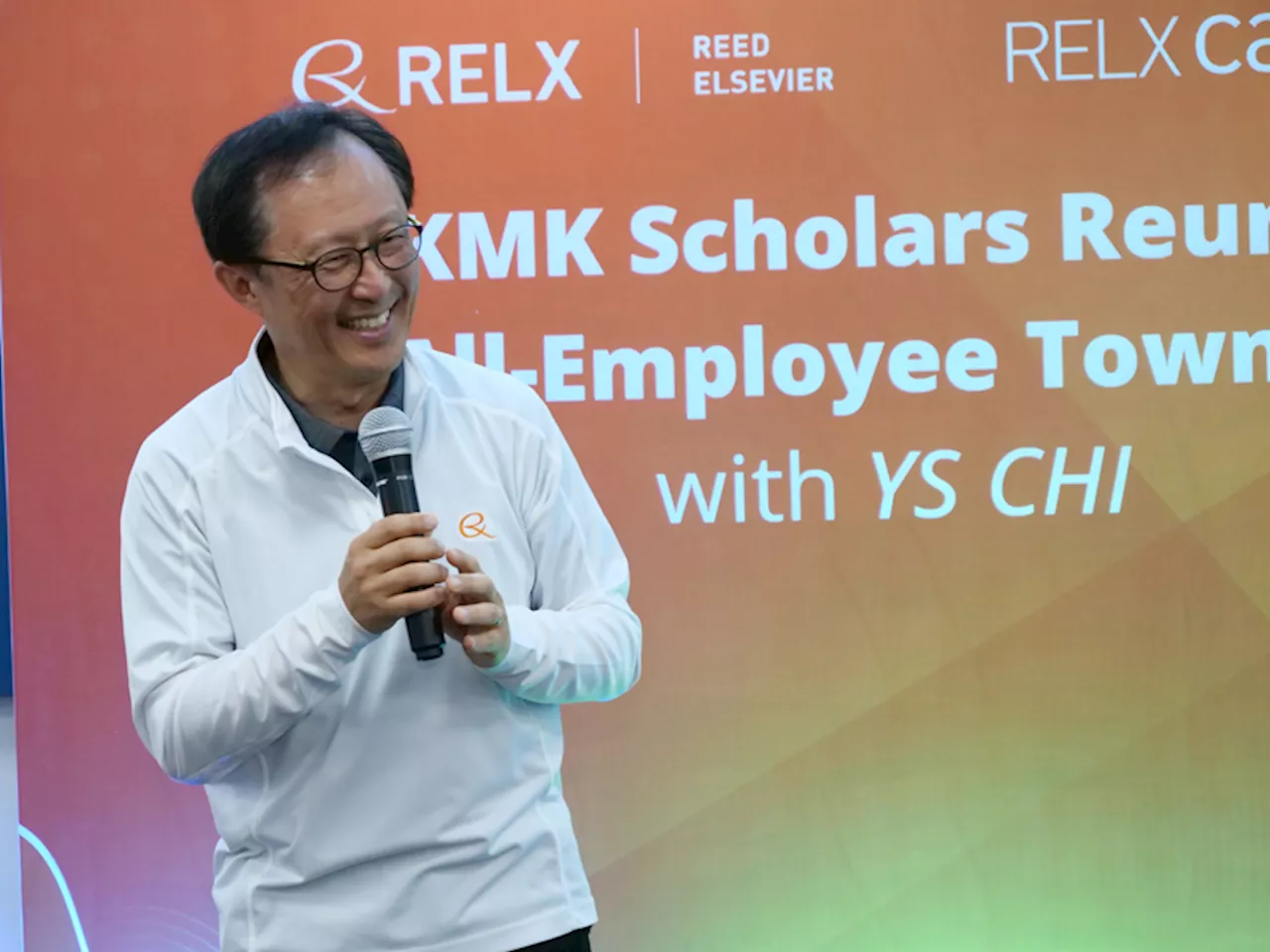 World-Renowned Leader YS Chi Visits RELX