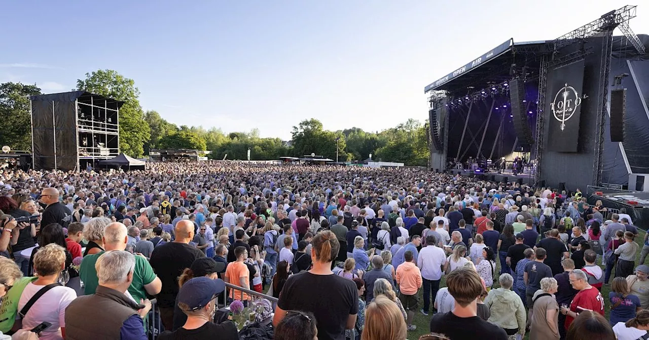 Ausverkauftes BOA-Rocks mit Toto: 6.600 Menschen strömen in die Bürener Almeauen