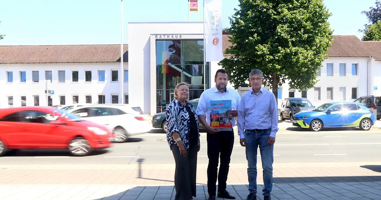 Großes Stadtfest an der Langen Straße in Spenge