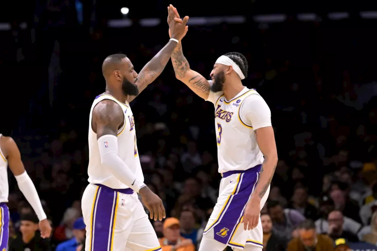 Anthony Davis 'respecting' LeBron James' Lakers opt-out decision