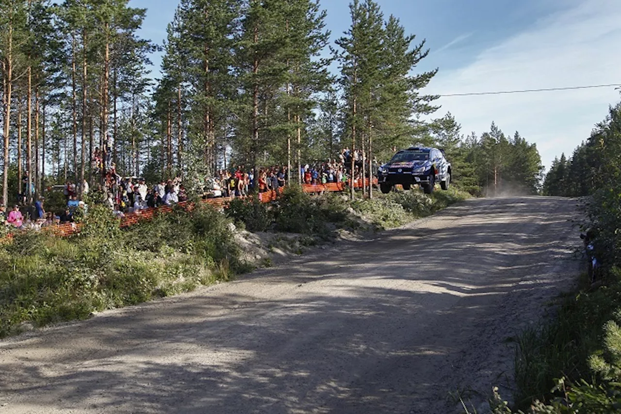 Finnland: Ogier im Graben, Meeke im Höhenflug