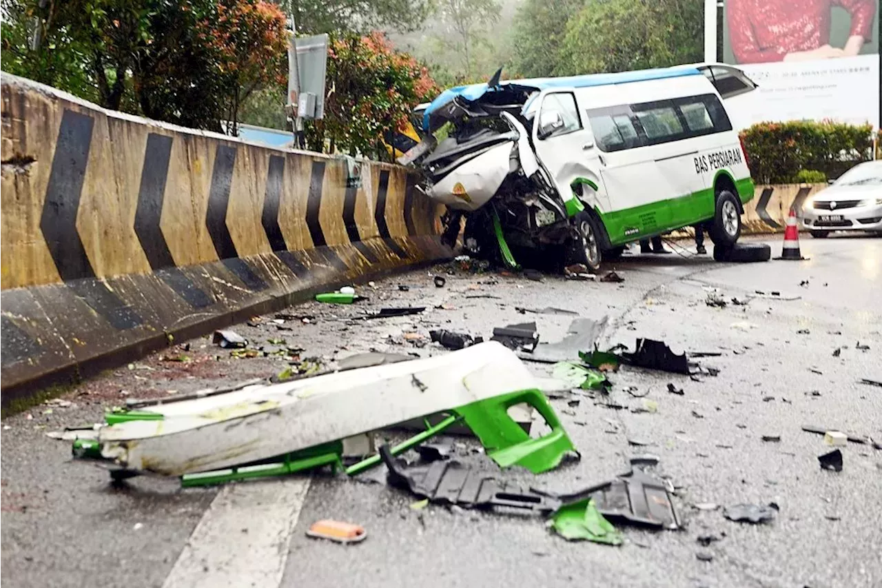 Van Crash: Genting Van Crash: Apad Investigating, To Work Closely With 