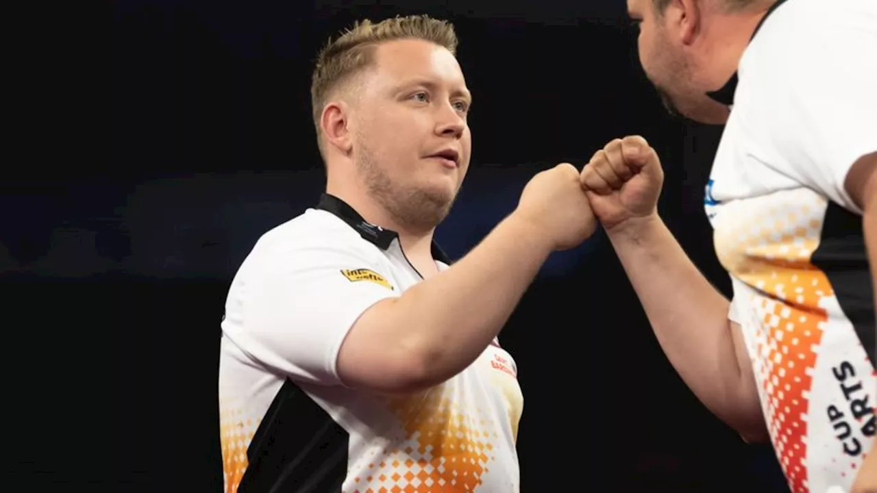 Darts: Deutschland zieht bei Darts-Team-WM ins Achtelfinale ein