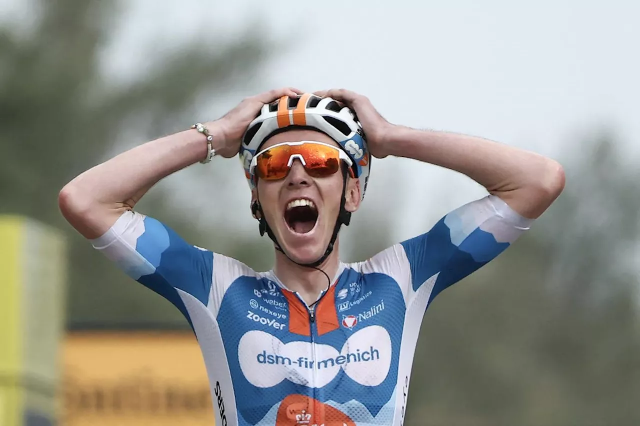 Tour de France : Romain Bardet remporte la première étape et prend le maillot jaune