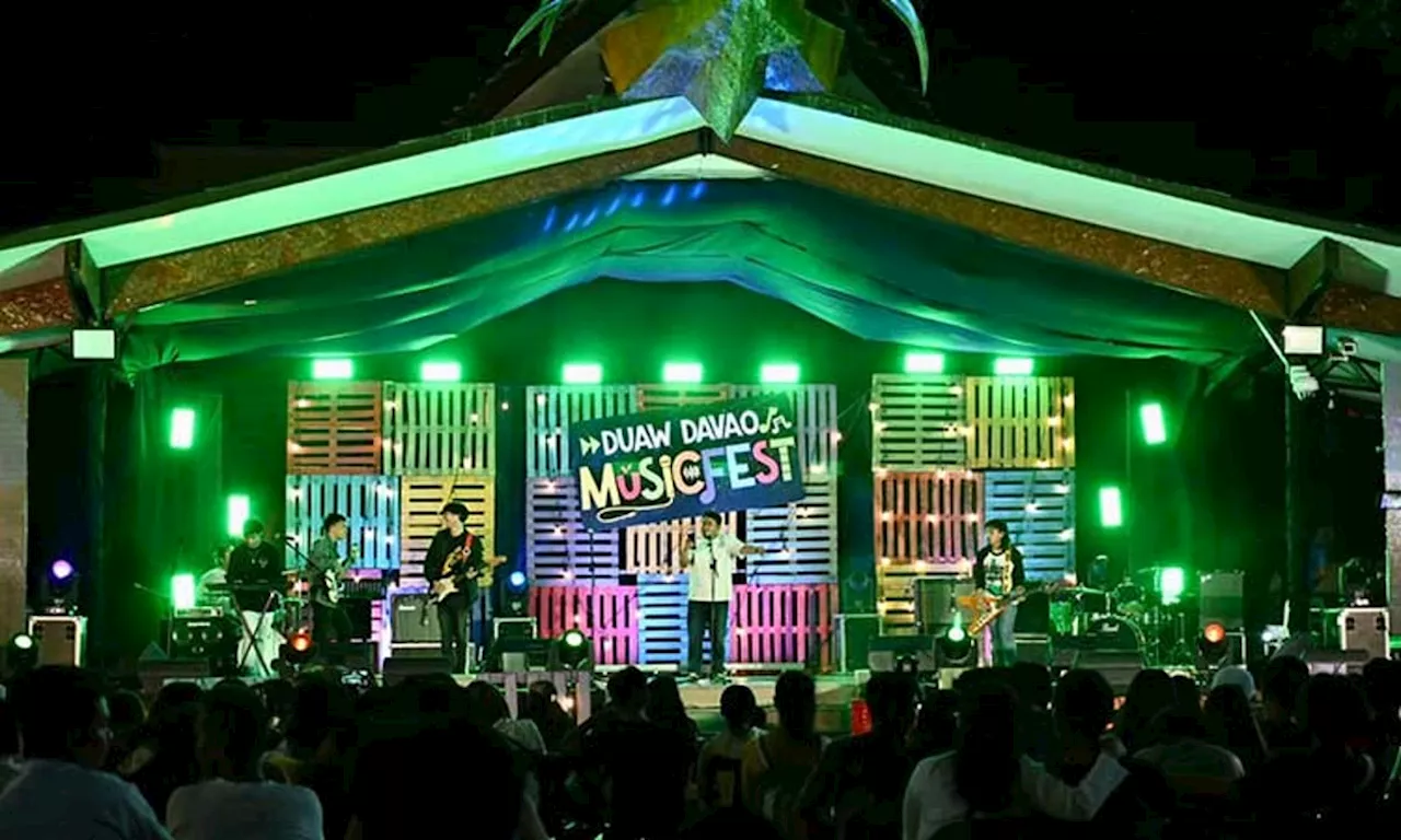 Duaw Davao Music Fest rocking the night away!