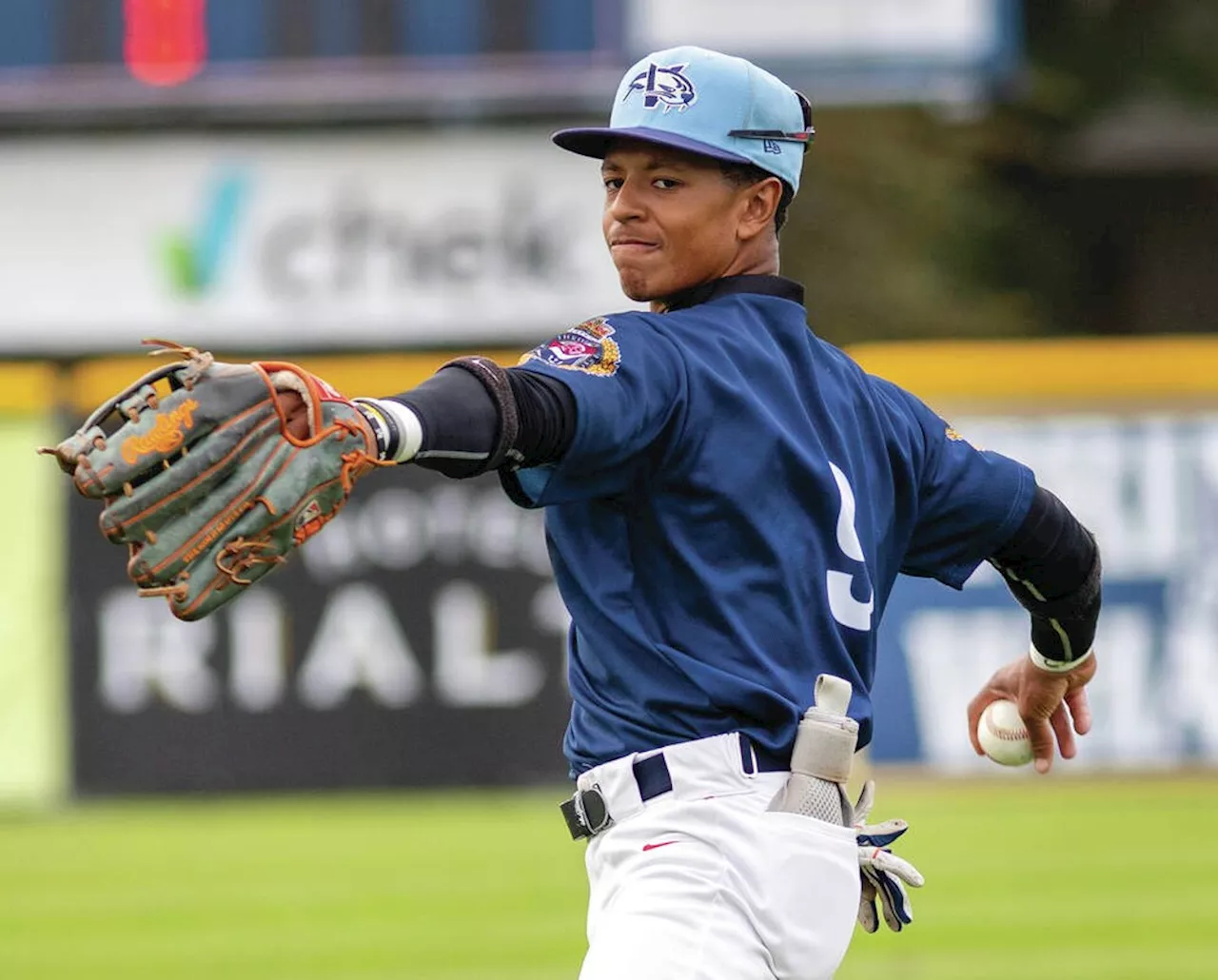HarbourCats' Thompson going Beast Mode on base paths