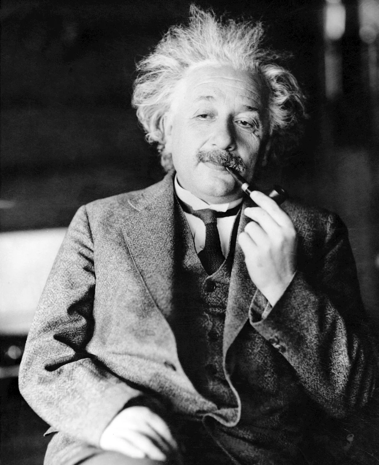 Diários revelam racismo de Einstein no Brasil e na Argentina; apenas Uruguai foi poupado