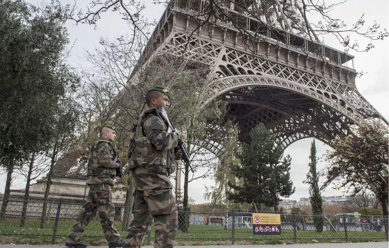 Cercueils sous la tour Eiffel : Pourquoi la piste d’une ingérence étrangère intéresse les enquêteurs