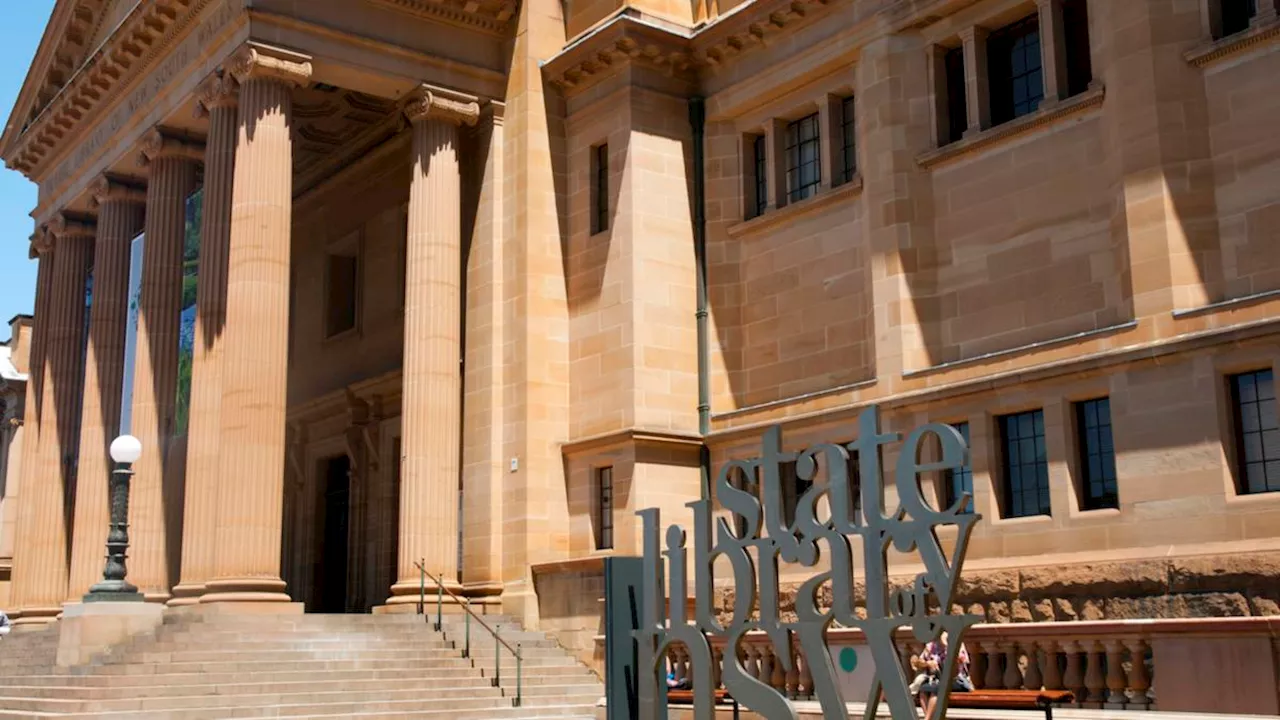 State Library of New South Wales apologises for removing student wearing Palestinian keffiyeh