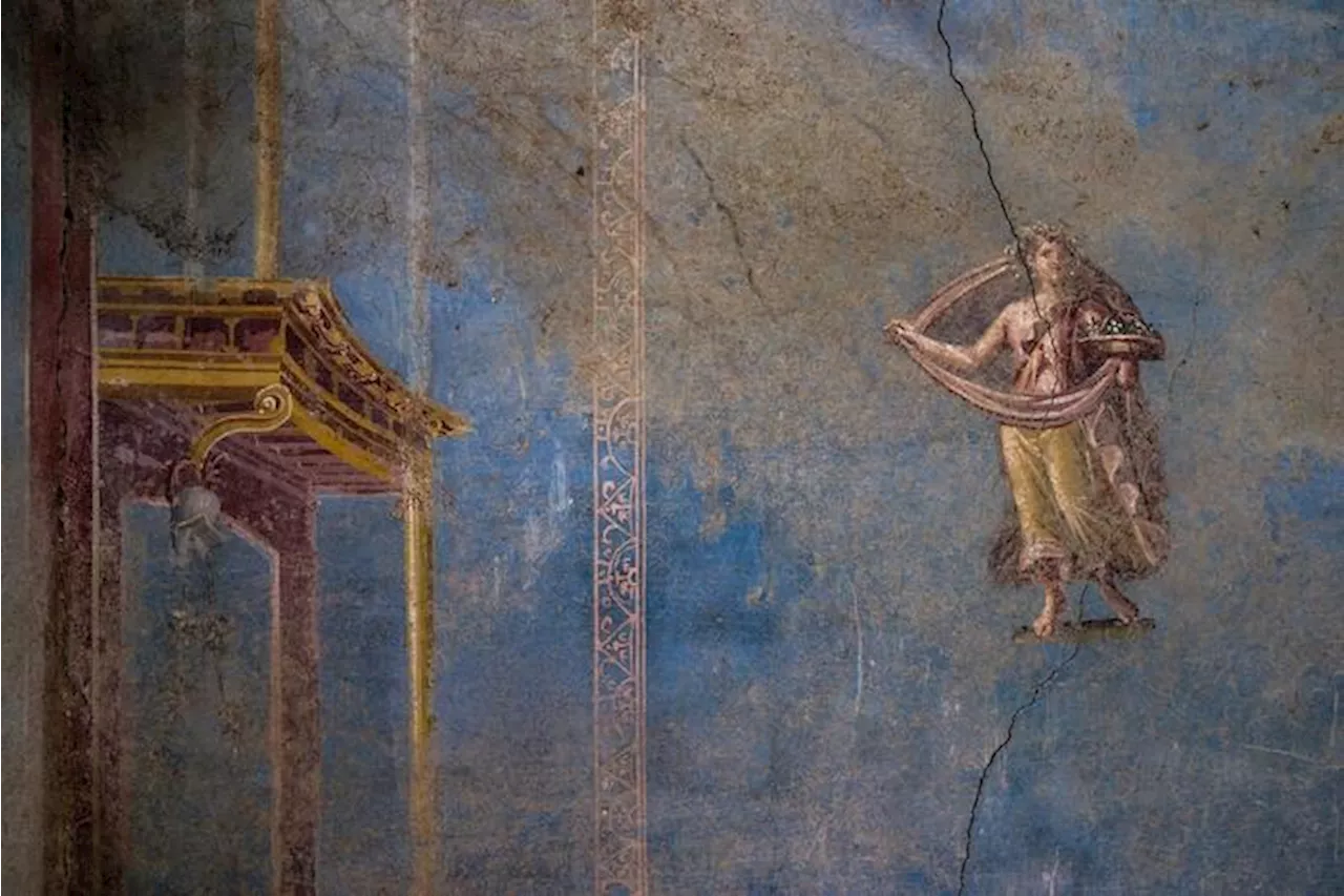 Il sacrario dalle pareti blu, l'ultima scoperta di Pompei