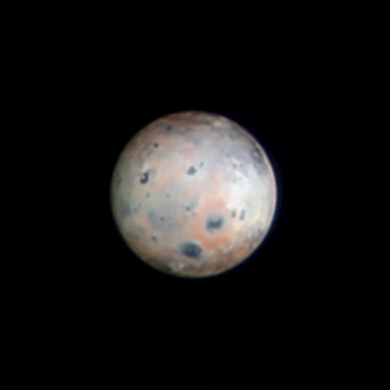 Io mai così nitida, fotografata dalla Terra la luna vulcanica di Giove