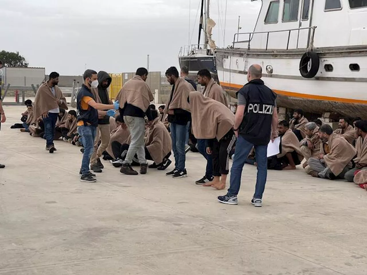 Nuovo sbarco nel porto di Roccella Ionica, arrivati in 67