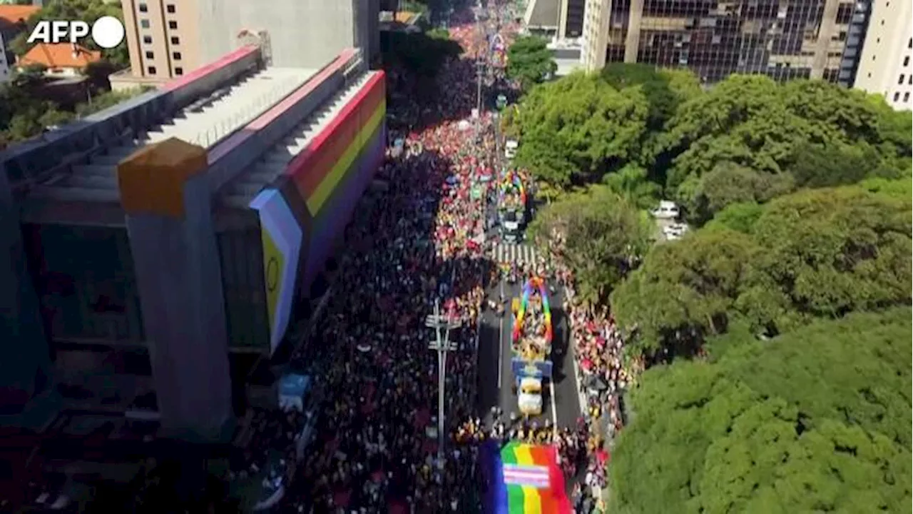 San Paolo, oltre tre milioni alla parata dell'orgoglio Lgbtqia+