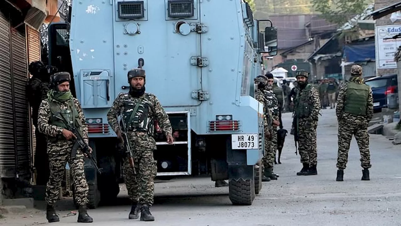 Pulwama Encounter: पुलवामा में मुठभेड़, सुरक्षाबलों ने लश्कर कमांडर समेत दो आतंकवादी किए ढेर