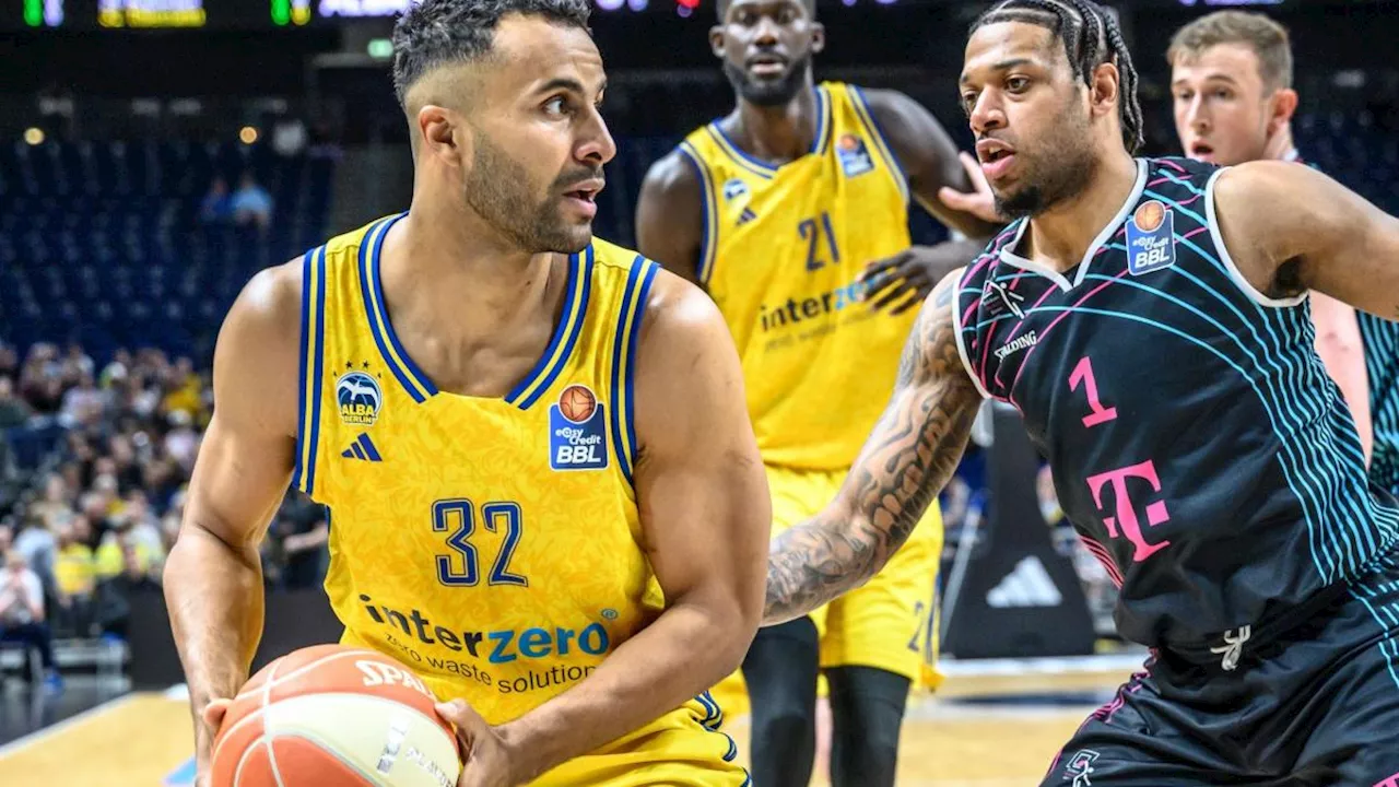  Alba Berlin in Chemnitz mit dem Rücken zur Wand