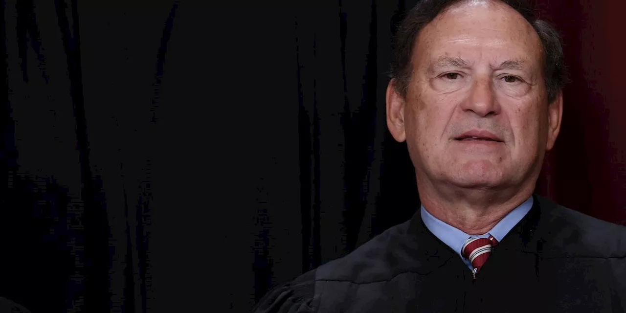 Democrats, Progressive Groups to Demand Probe of Alito Over Insurrection Flags