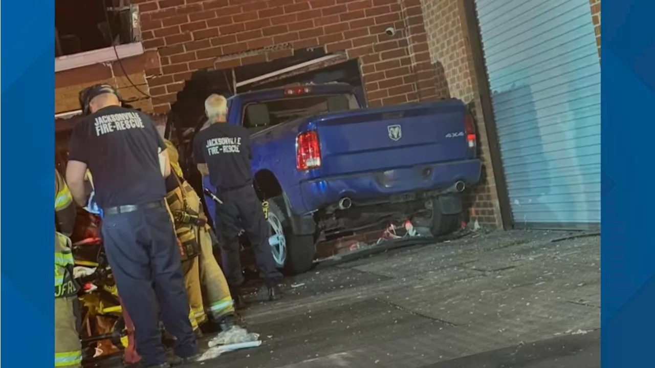 Truck crashes into Murray Hill crossfit gym, injuring 2