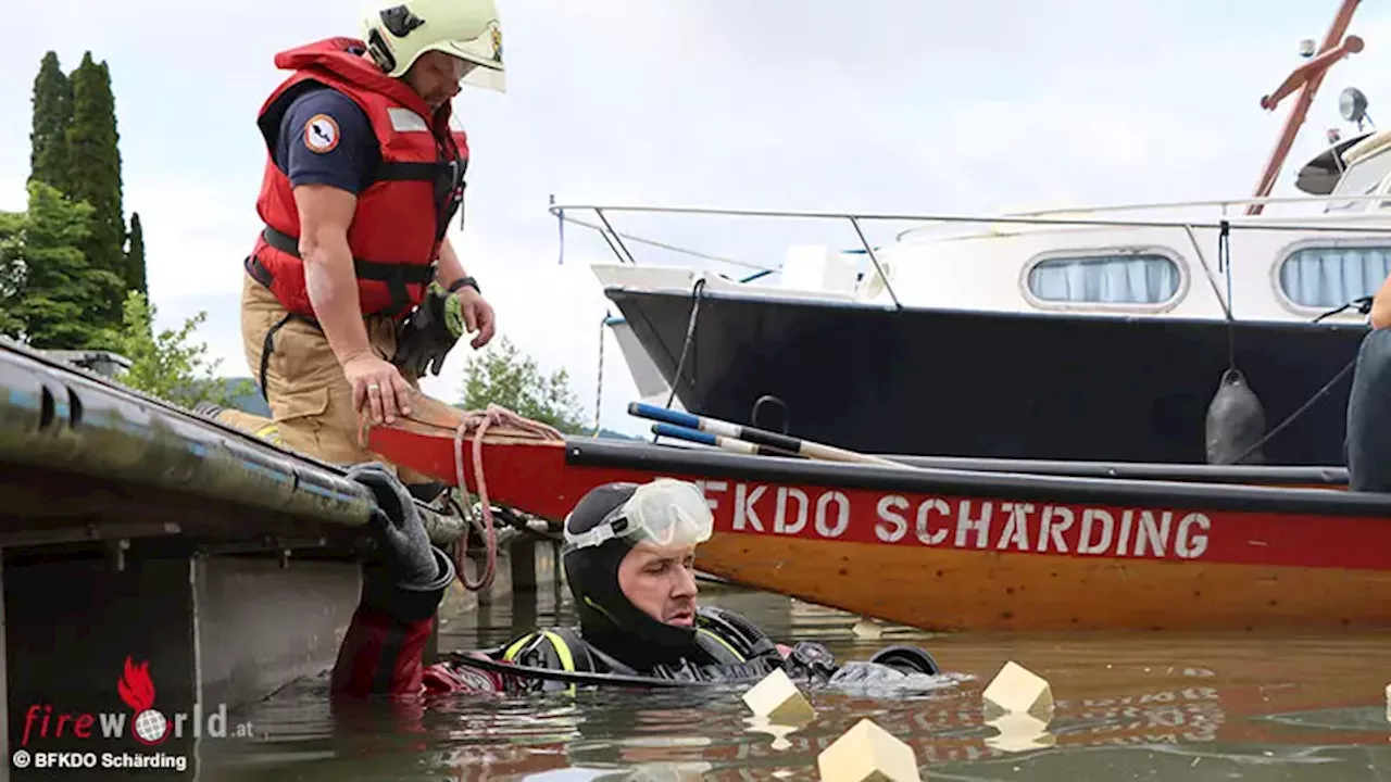 Oö: Sportboot im Hafen gekentert → Bergeeinsatz in Vichtenstein