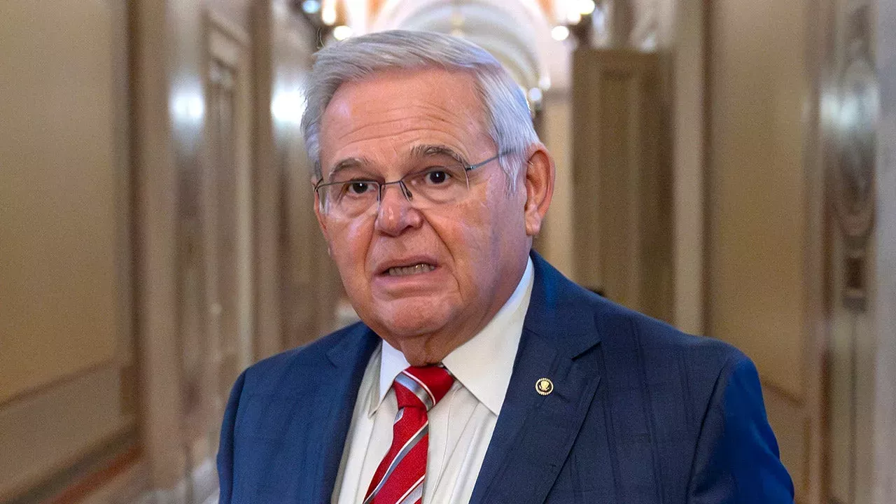 Embattled Sen Bob Menendez Files To Run For Re-election As Independent ...