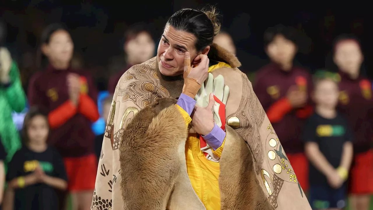 Iconic moment in touching tribute as Matildas put on a show in final Olympics hit-out