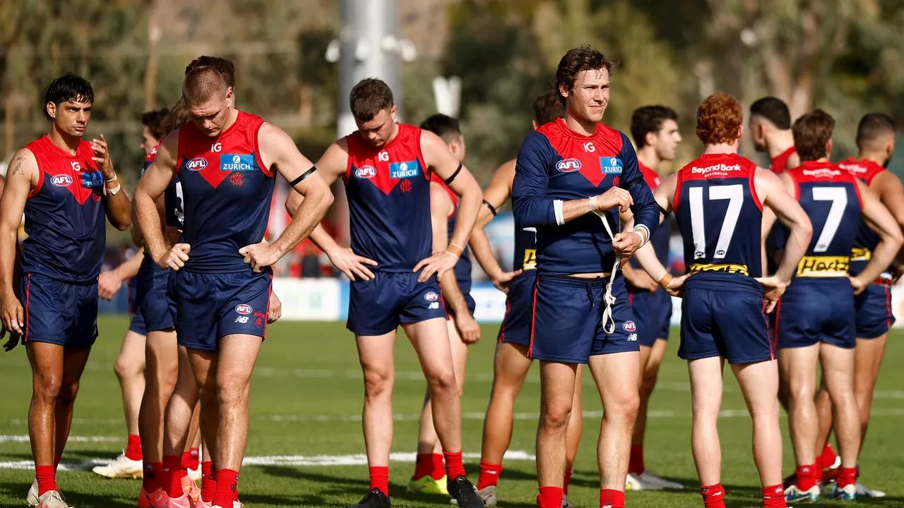 ‘They didn’t care’: Dees blasted after ‘walkover’ performance as fitness levels questioned