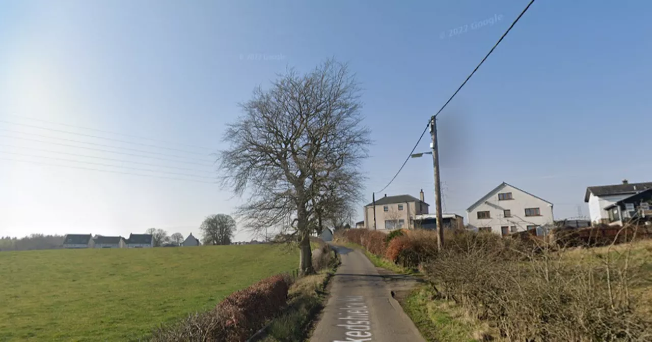 Five teens in 'serious' condition after car crashes into tree in East Kilbride