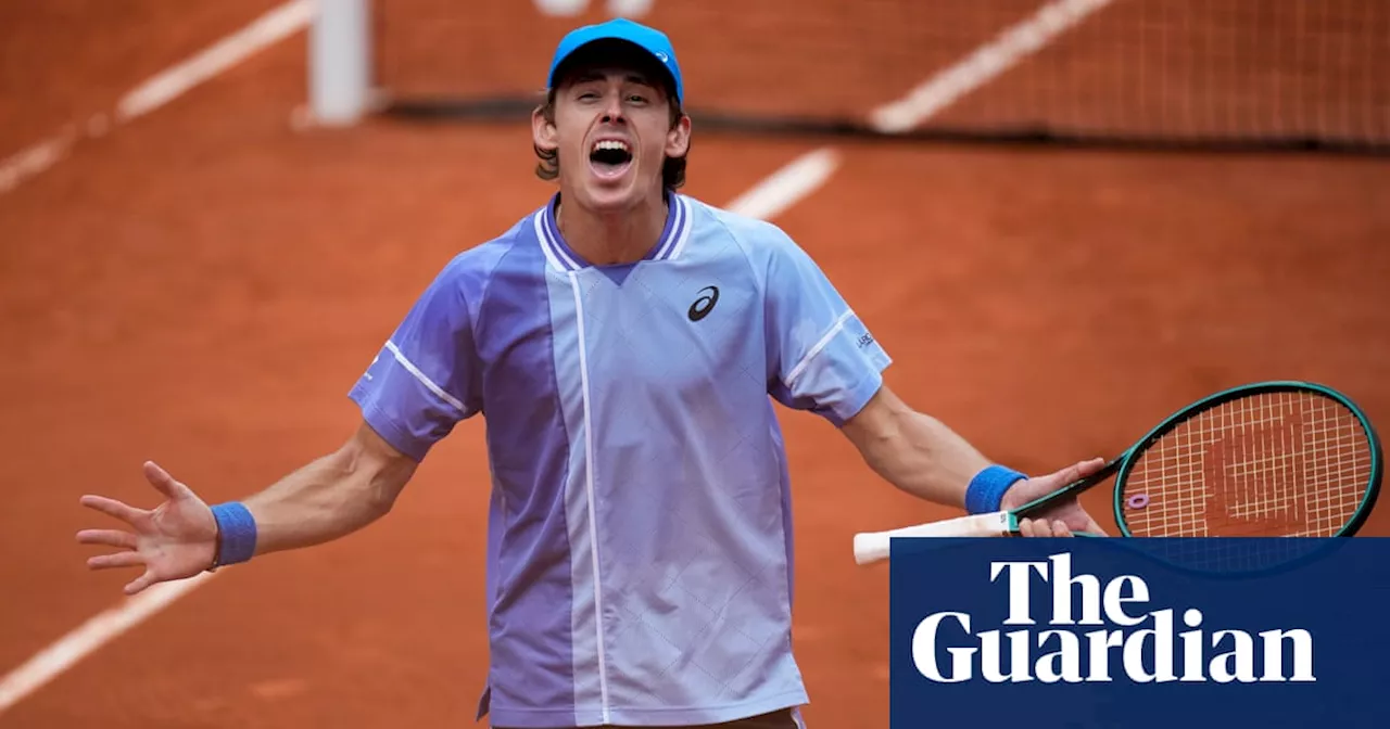 French Open: Alex de Minaur beats Daniil Medvedev to march into quarter-finals