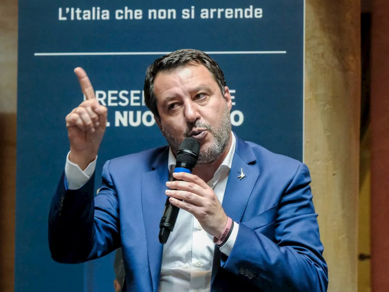 Che scandalo definire 'eversiva' la Lega, Meloni randella Annunziata e Rama: quindi, oggi..