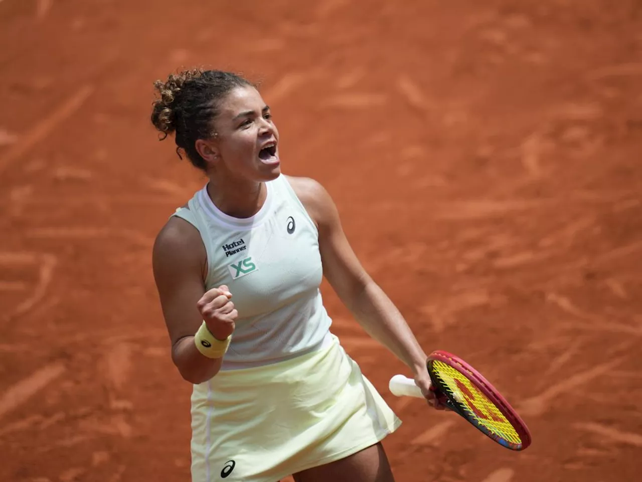 Roland Garros, Jasmine Paolini da favola: per la prima volta ai quarti di uno Slam