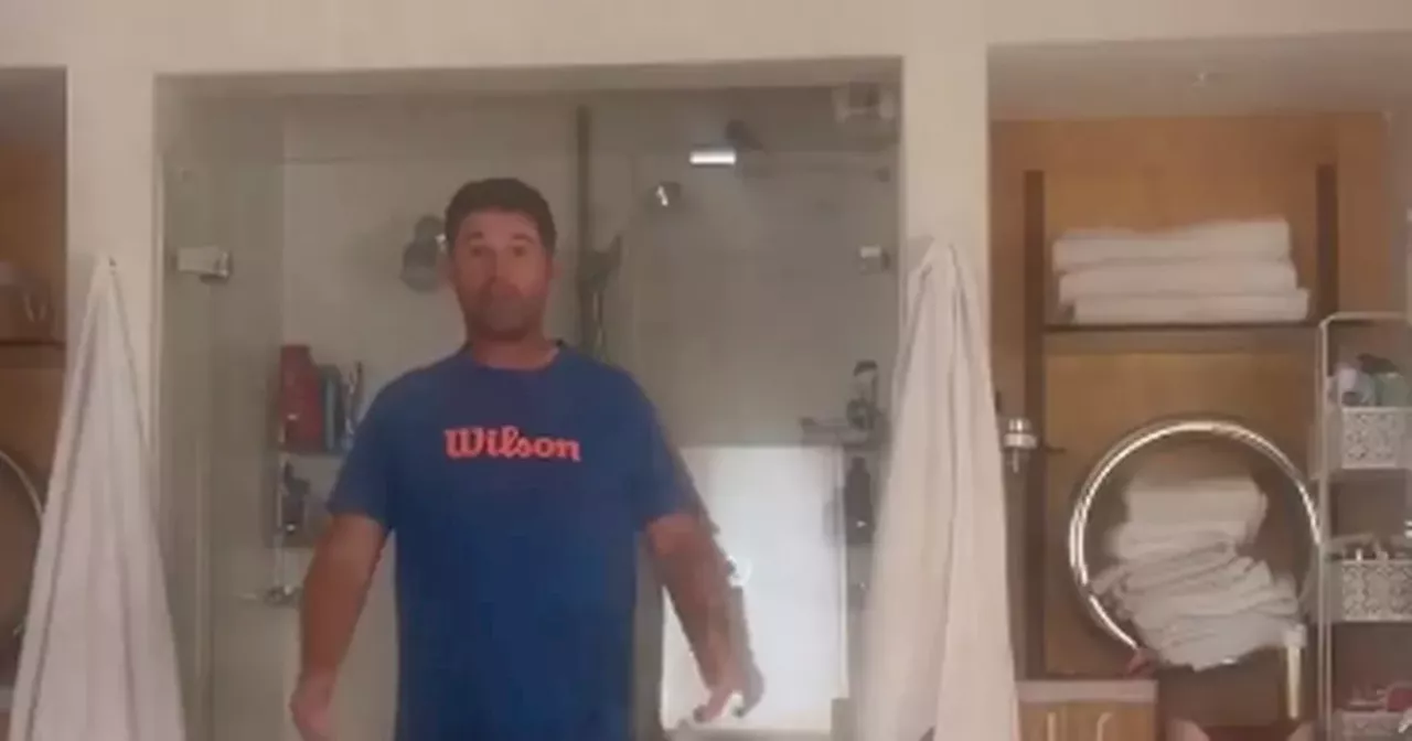 Harrington goes 'next level Padraig' as he takes golf tips into bathroom