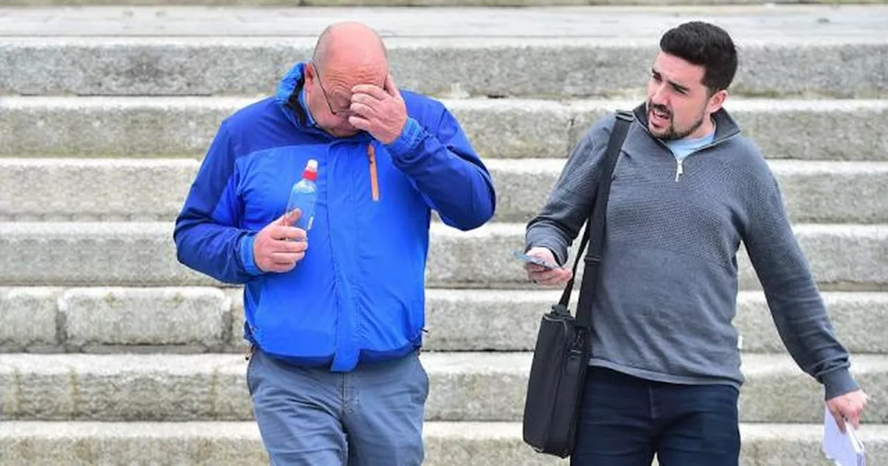  Stalker makes ironic demand to Irish Mirror outside court