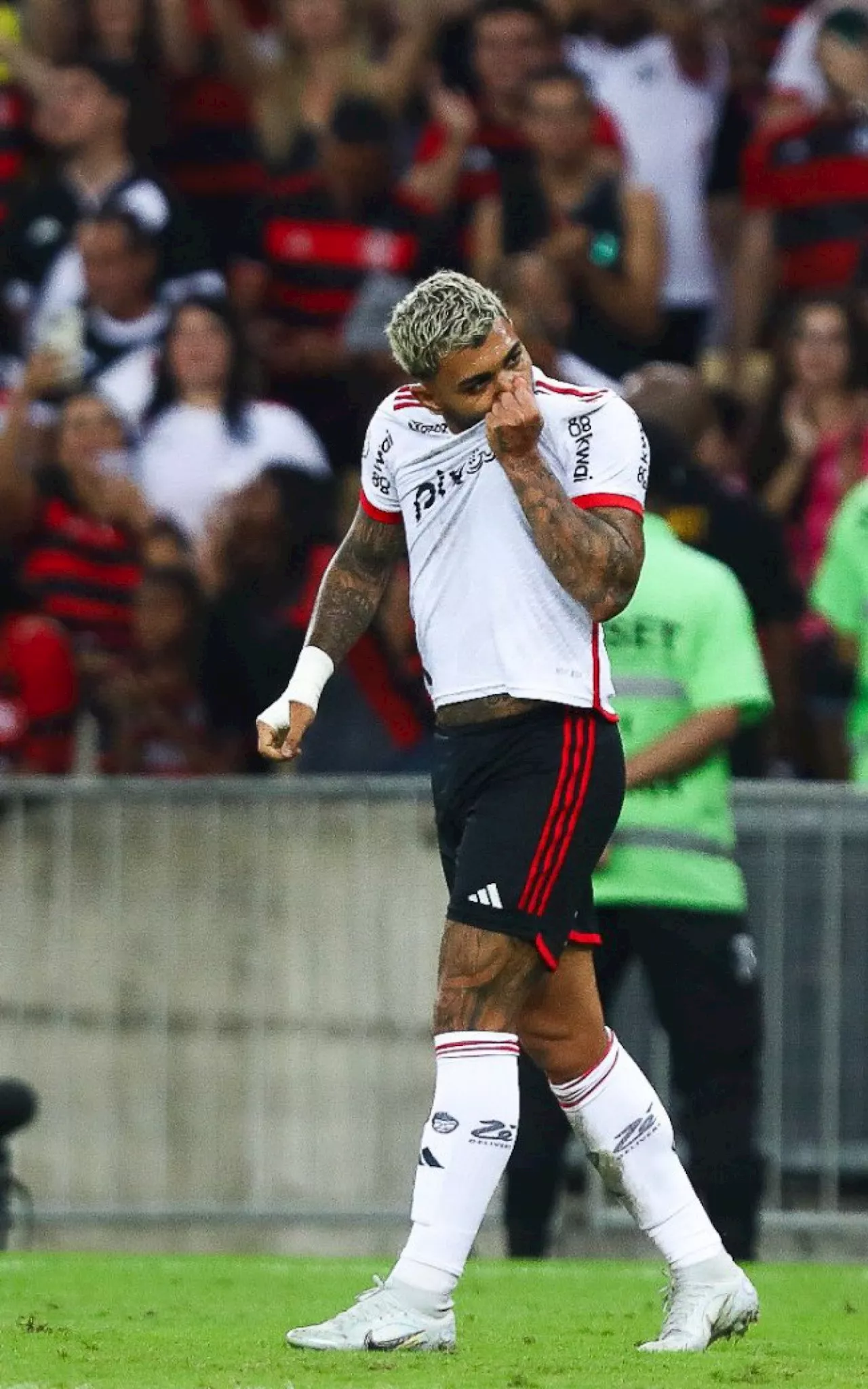 Gabigol encerra jejum de mais de dois anos sem marcar contra o Vasco