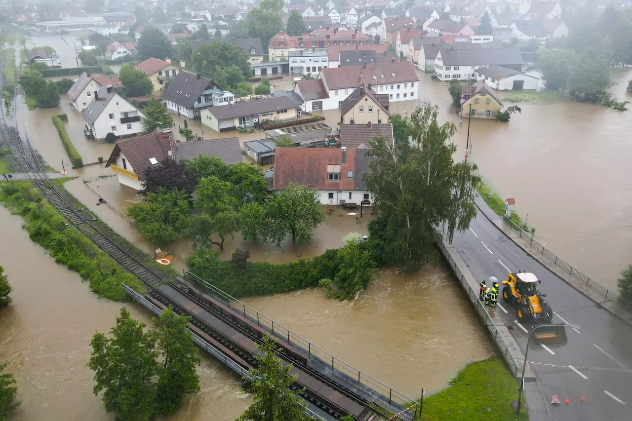 Bahn rät von Reisen nach Süddeutschland wegen Hochwasser ab